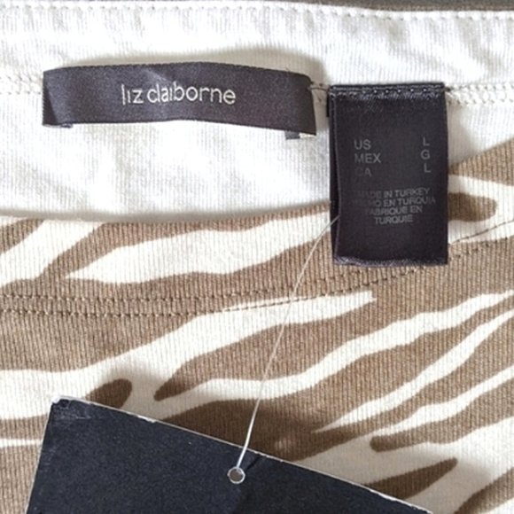 Liz Claiborne Short Sleeve Boatneck Shirt, Tan / Off-white Zebra Print - Picture 4 of 7